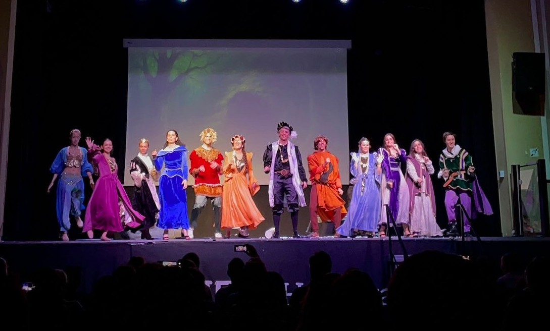 El club de teatre universitari estrena 'La venganza más cómica de Don Mendo'