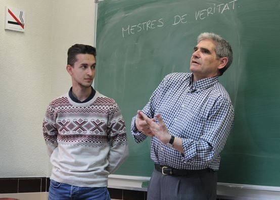 Las preguntas del maestro inducen respuestas