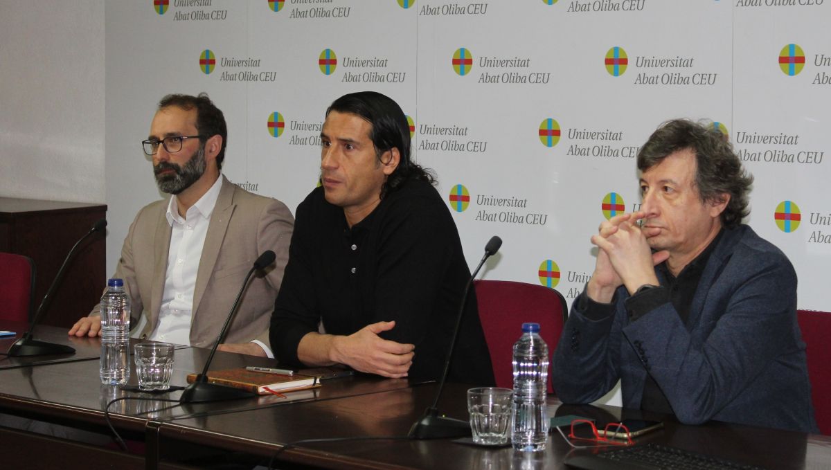 Expertos analizan el impacto de la IA en el futuro del periodismo