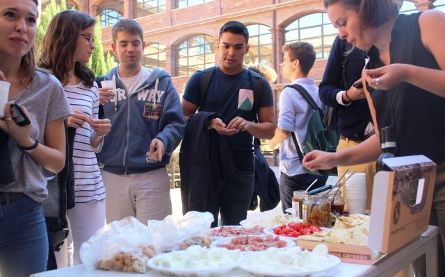 Bocado multicultural en el International Day