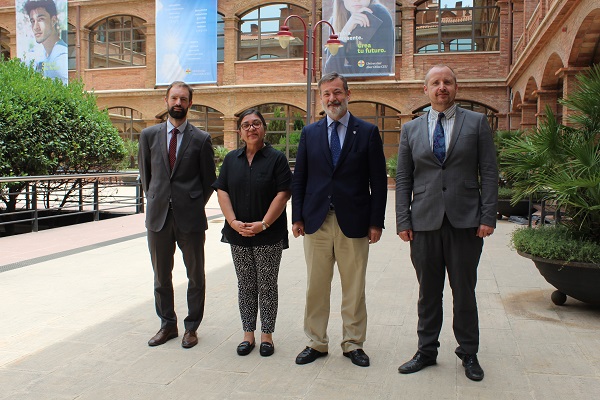 Revalidat l'acord de doble titulació amb la Universitat de Lima