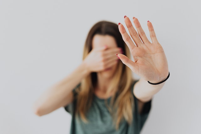 Compromiso con la eliminación de la violencia contra la mujer