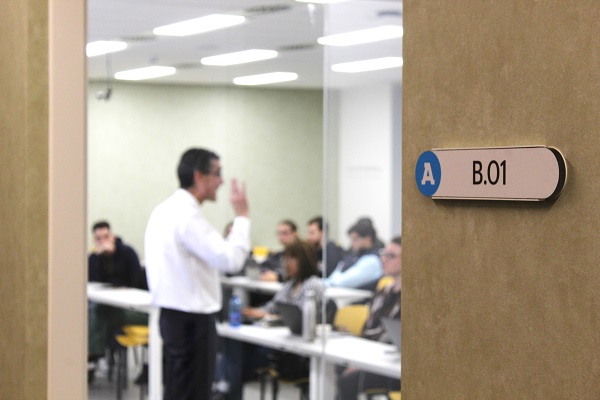 Primer día de clases en el Nuevo Edificio